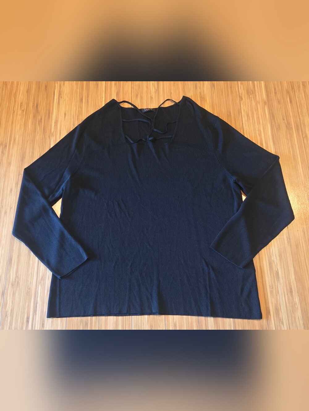 Cyrus Womens Black Long-Sleeve V-Neck Knit Top